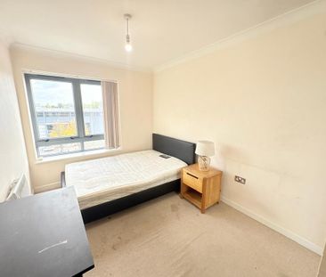 2 bedroom apartment to rent - Photo 3