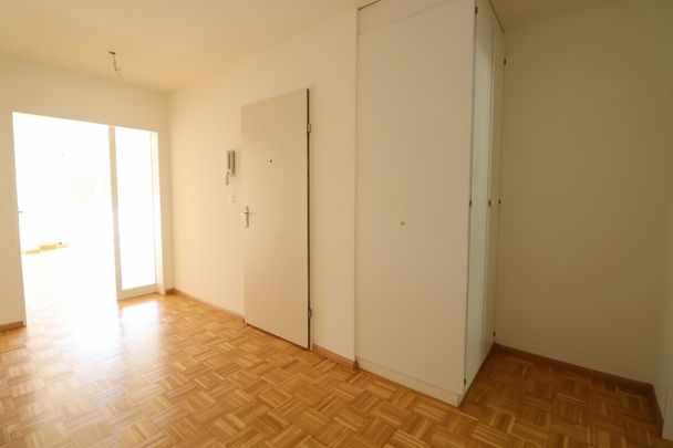 Nähe Badischer Bahnhof und Erlenmattpark - 3 1/2 Zimmer-Wohnung im 4. OG - Photo 1