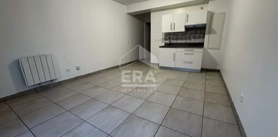 Charmant F2 avec terrasse et parking sécurisé - Photo 2