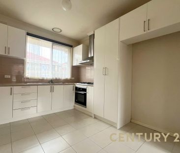 Modern Living in Prime Springvale - Photo 4