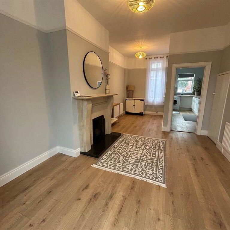 108 Downshire Road, Holywood, BT18 9LY - Photo 1