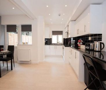 1 bedroom in a house share to rent - Photo 5