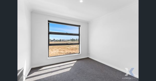 Modern Townhouse Living in a Convenient Location - Photo 1