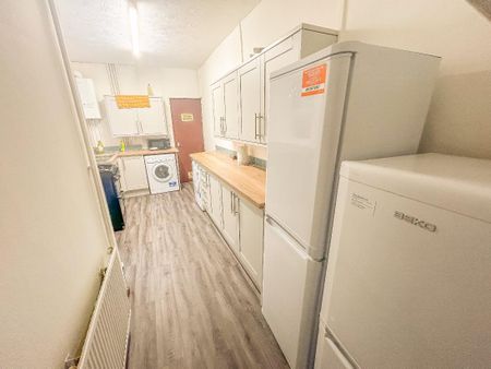 Stow Hill, Treforest, Pontypridd - Photo 5