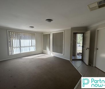 30 Orley Drive, TAMWORTH NSW 2340 - Photo 2