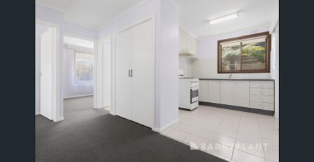 Easy Bayside Living in the Heart of Mordialloc - Photo 3