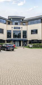 Eastworth Road, ChertseyProperty for lettings - Seymours - Photo 3