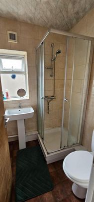 House to rent - Photo 1