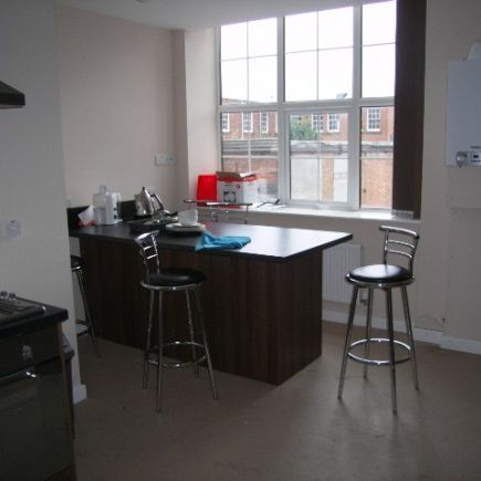 ALL BILLS INCLUDED - MODERN ROOM IN FLAT SHARE FOR STUDENTS - Photo 4