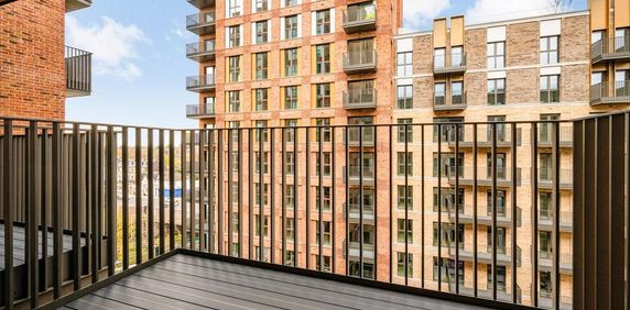 Studio to rent - Photo 2