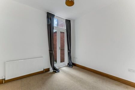 1 Bedroom Flat To Let - Photo 5