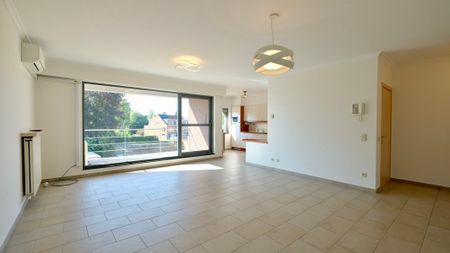 Ruim appartement in Kruibeke-centrum - Photo 3