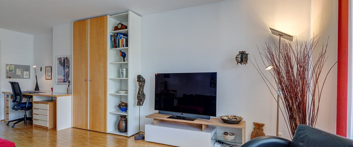 Cozy and bright apartment with south-facing loggia - Photo 1