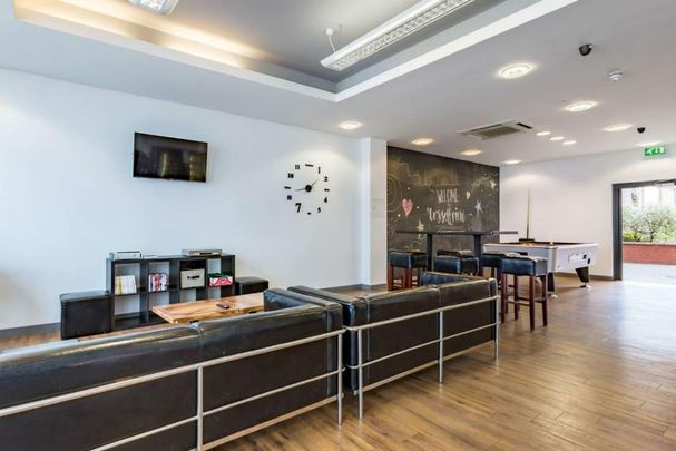 Studio to rent - Photo 1