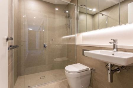 Contemporary two-bedroom residence offering upscale living in a premier location - Photo 3