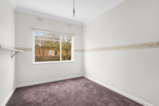 38 Salisbury Avenue, Newington - Photo 1