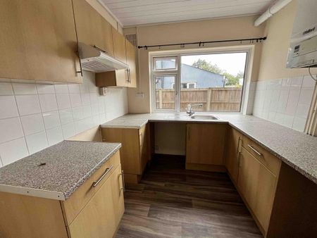 Studio to rent - Photo 3