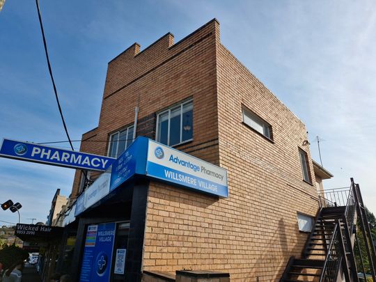 2 Bedroom Apartment in the Heart of Kew! - Photo 1