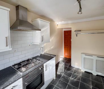 2 bedroom terraced house to rent - Photo 5