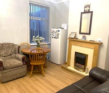 1 bedroom in a house share to rent - Photo 5