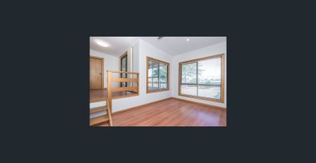 Charming Two-Bedroom Home - Photo 4