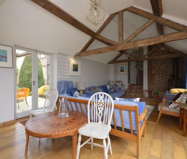 5 bedroom cottage to rent - Photo 2