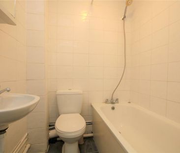 Studio to rent - Photo 6