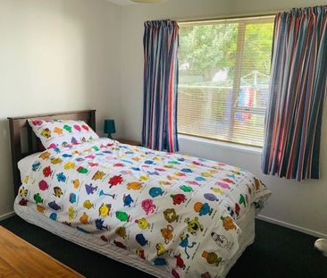 Short term rent - Charming 3BR Home in Parklands - Photo 5