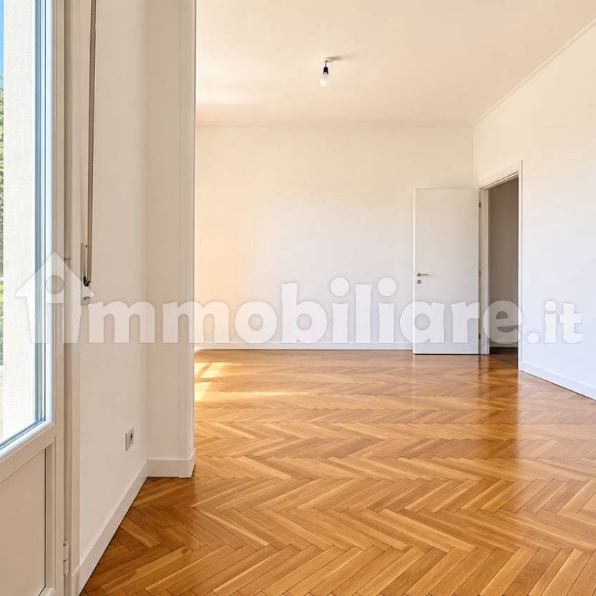 Quadrilocale viale Gabriele D'Annunzio 3, Corso Genova, Milano - Photo 1