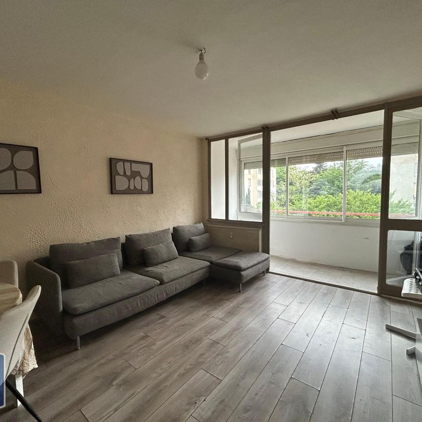 Location Appartement 3 pièces 63m² CARPENTRAS 84200 - Photo 1