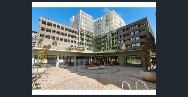 MODERN TWO BEDROOM APARTMENT IN EAST END - Photo 1