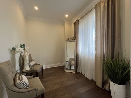 For Lease - 115 RUSSELL Drive, Oakville, Ontario - Photo 2