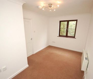 2 bedroom end of terrace house to rent - Photo 1