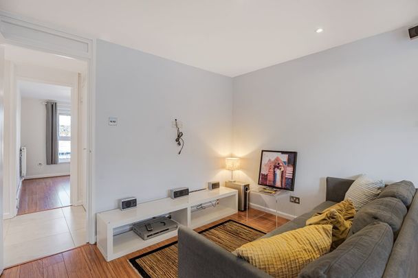 1 Bed Flat, Penton Street, N1 - Photo 1