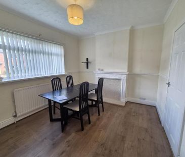 3 bedroom semi-detached house to rent - Photo 2