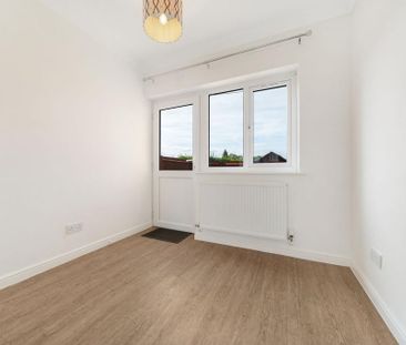 3 bedroom terraced house to rent - Photo 6