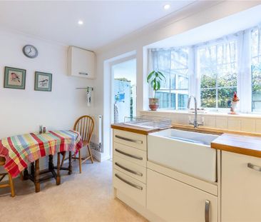 3 bedroom detached house to rent - Photo 3