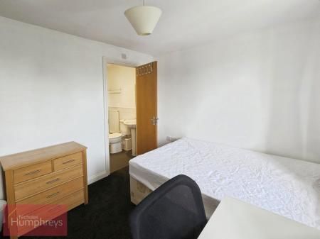 Cunningham Avenue - Photo 3