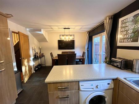 4 bedroom house to rent - Photo 4