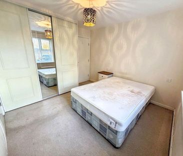 2 bed apartment to rent in NE12 - Photo 2