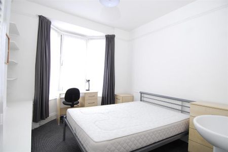 4 bedroom house to rent - Photo 3
