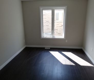 For Lease - 1372 Caen Avenue, Woodstock, Ontario - Photo 5