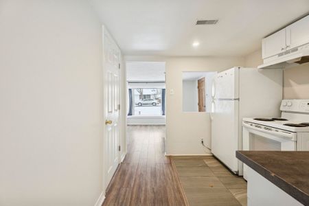 For Lease - 351 Winnifred Drive Unit# (East), Georgina, Ontario - Photo 5