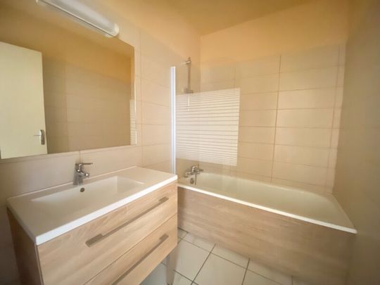 Location Appartement 3 Pièces 71 m² - Photo 1