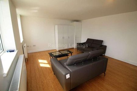 South View Avenue, Caversham, RG4 - Photo 2