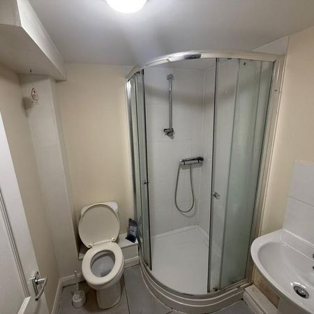 Flat to rent - Photo 3