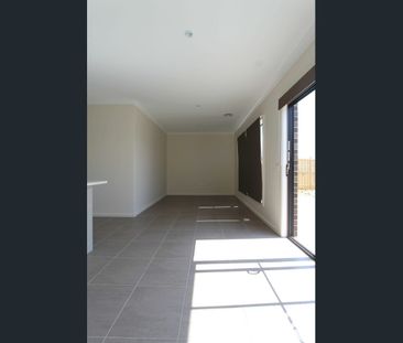 15 Cotswold Way, Mernda, Vic 3754 - Photo 6