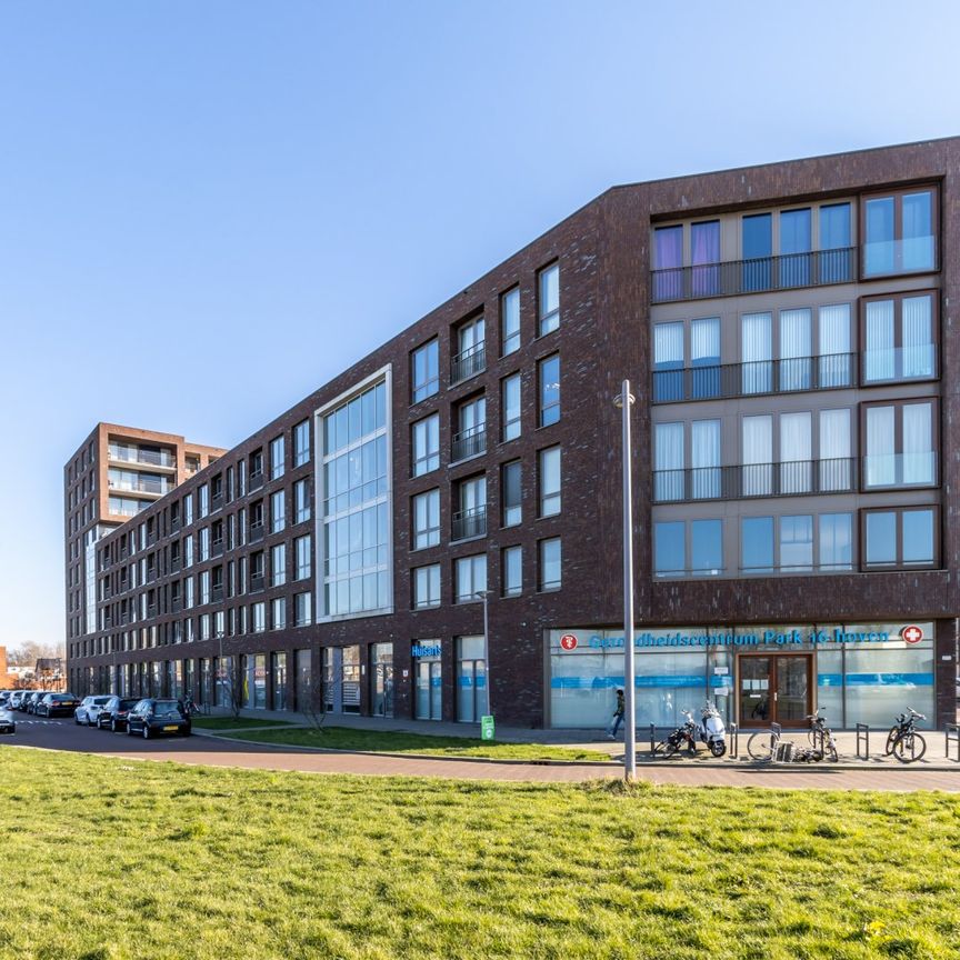 Te huur: Van der Duijn van Maasdamweg 180 - Photo 1