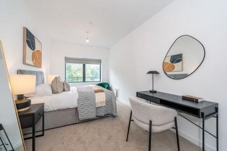 3 bedroom flat to rent - Photo 4