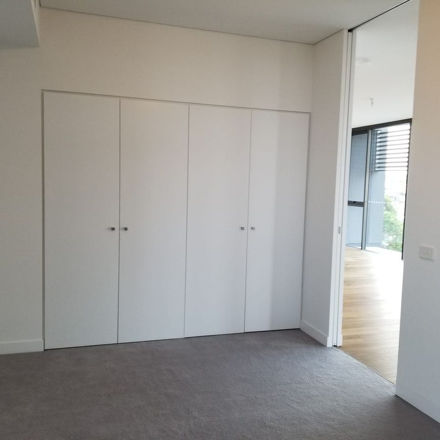 Luxury Two-Bedroom Apartment in Ryde for Rent - Photo 1